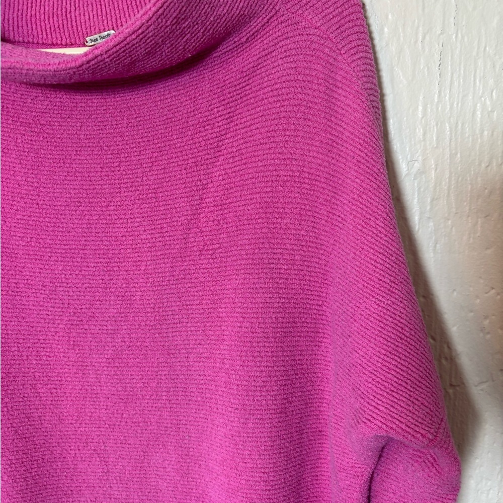 Free People Women's Vibrant Pink Ottoman Slouchy Tunic Sweater Size XS - Picture 3 of 12